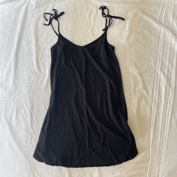 black shoulder tie linen dress - Picture 1 of 2